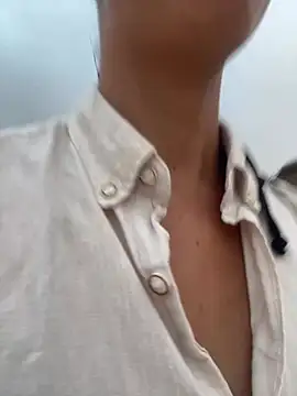 LauraConti live