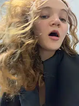 TheYourL live