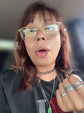 moan4mona live