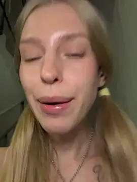 kira_mia live
