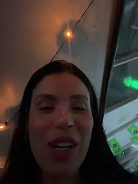 Rafaellaz live