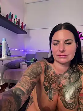 InKed-Kathy live