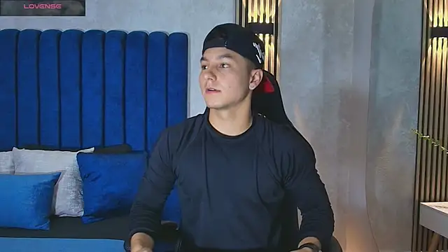 Noah_Clarkk live
