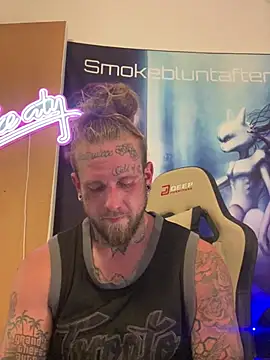 Smokebluntafterblunt live