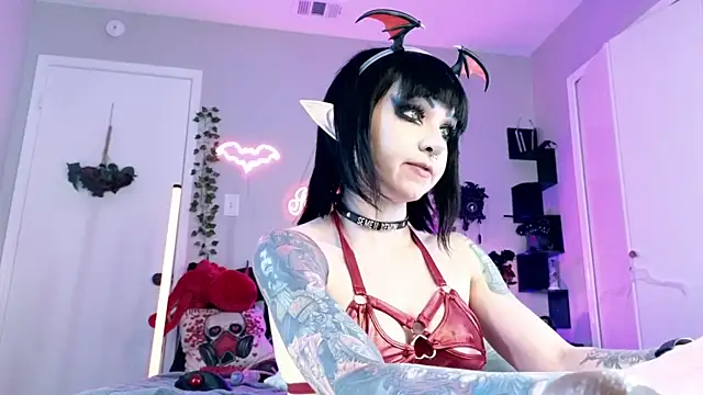 Ivey_Strigoi live