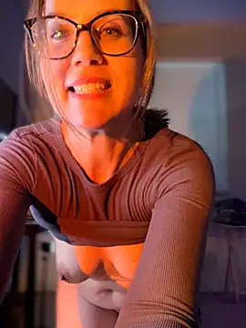 MaiseKnox live