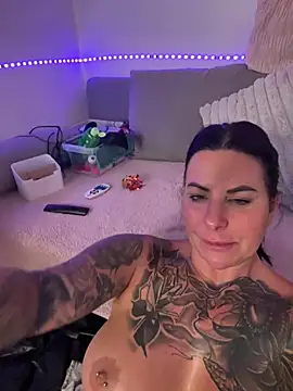 InKed-Kathy live