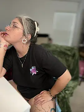 Alix_Valentine profile