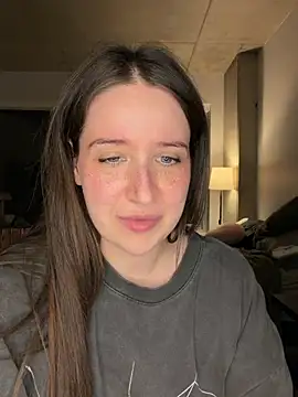 nerdynina live