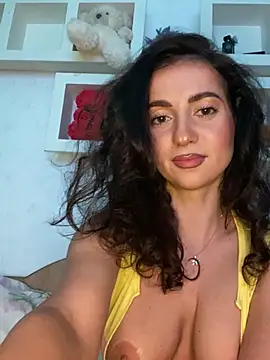 KarolDolly05 live