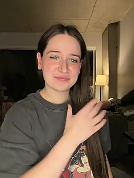 nerdynina live
