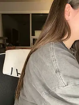 nerdynina live