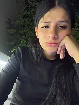 Mia_Alanna live