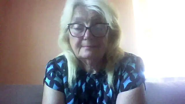 AmyLove353 live
