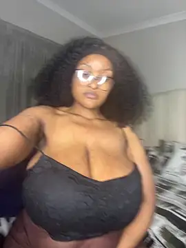 Bustygoddess32 live