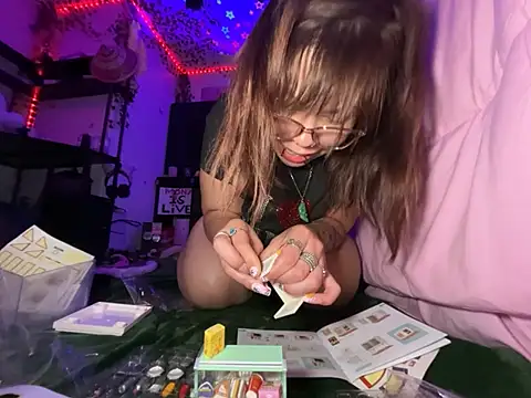 moan4mona live