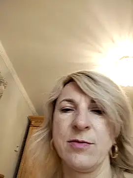 AhlyssaLove1155 live