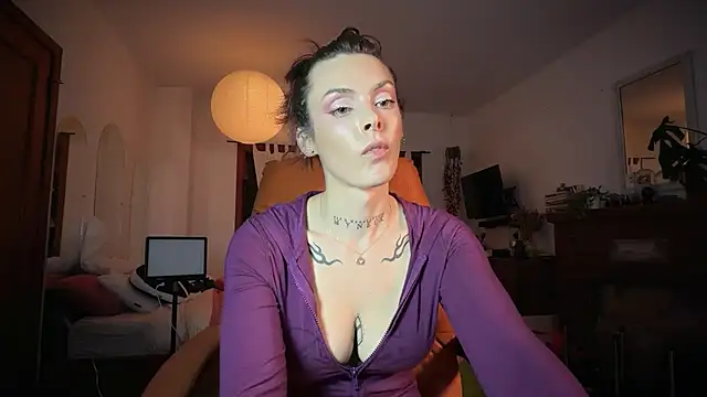 GennaJames profile