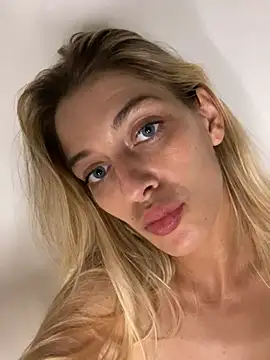 Bellalolahot live