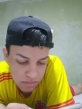 Top_and_bottom live