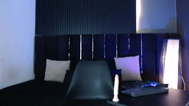 Logan_Steel live