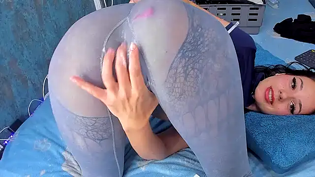 RedAssHottie live
