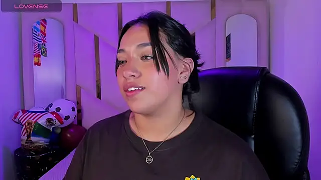 IsabellRodriguez18 live