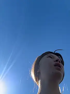 girl-Emily live