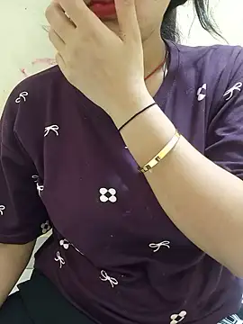 Cute_Kavya7 live