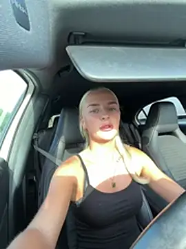 Millymae_ live