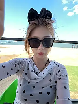 pinnnnnk live