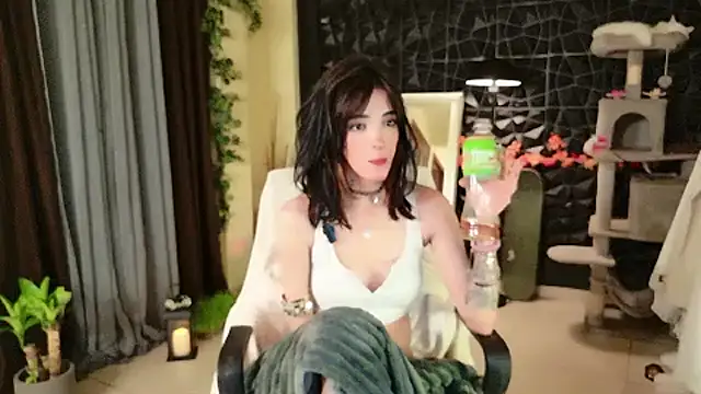 Ari-Nana live