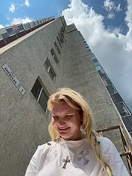 AmmyHot live