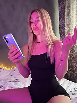 Elizabeth_Tay live