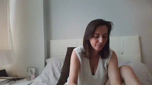 ArianaStarr live