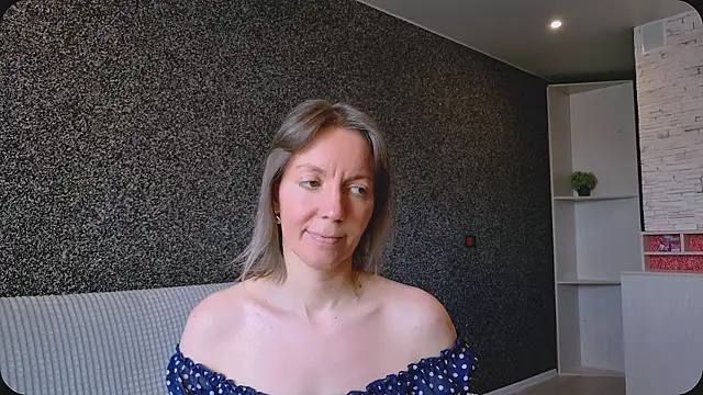 Amanda_Luxe live