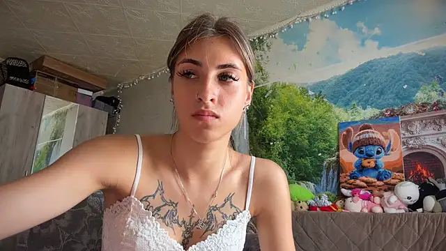 DeboraWedgworth live