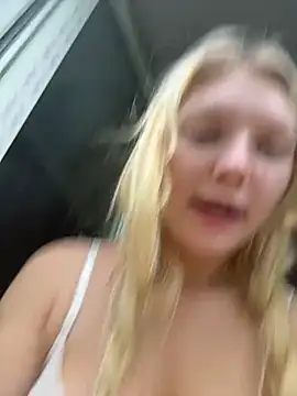 AmmyHot live