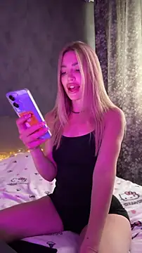 Elizabeth_Tay live