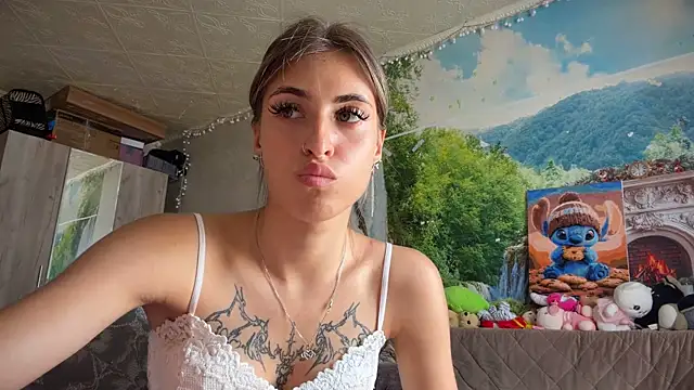 DeboraWedgworth live