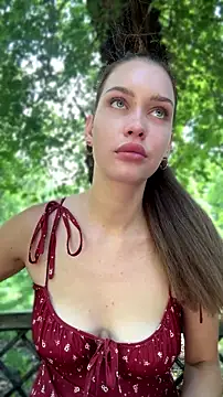 KikiWatson live