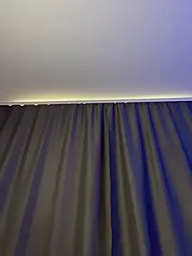 AnnLaisy live