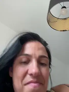 LaPetiteKim live