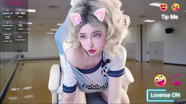 AureliaDoll live