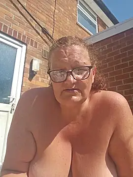 MissQueenBeex live