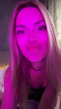 Elizabeth_Tay live