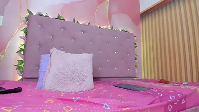 violet_taylor_ live