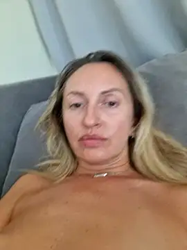 Miss____Mia_ live