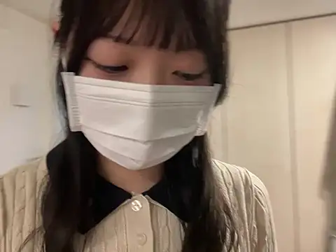 y-u-r-a-33 live
