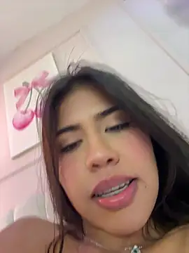 Doll_Maddy_ live